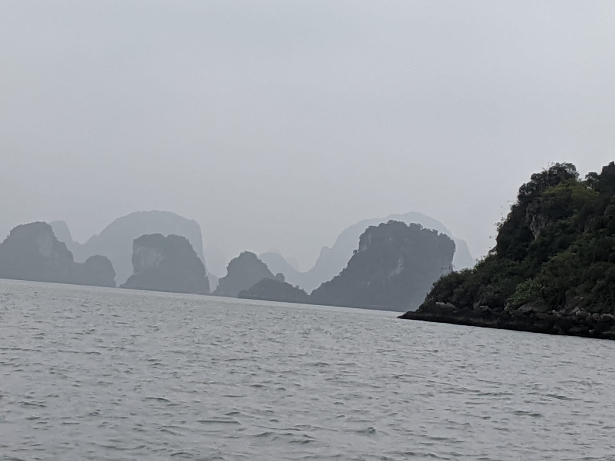 Vietnam (Halong Bay)