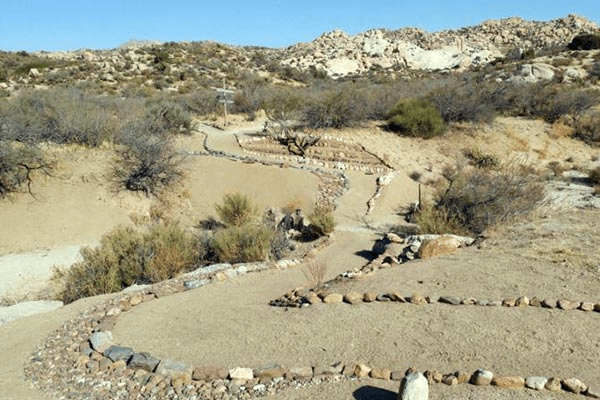 Hiking trails in the high desert of DeAnza Springs