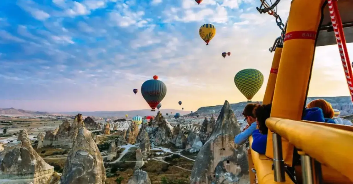 Göreme Hot Air Balloon Flight at Sunrise